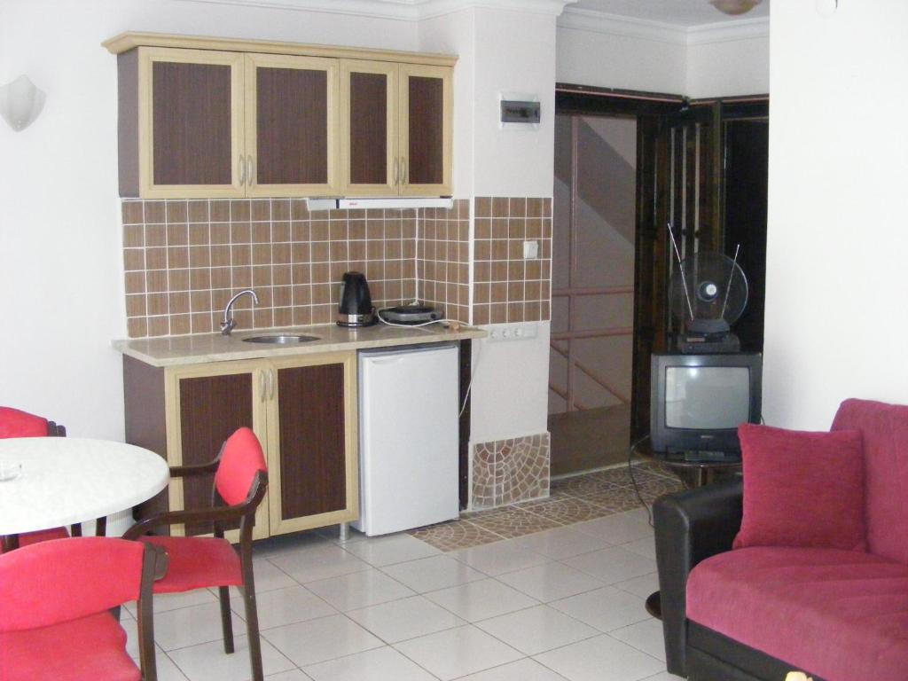 Antik Apart & Hotel Marmaris מראה חיצוני תמונה